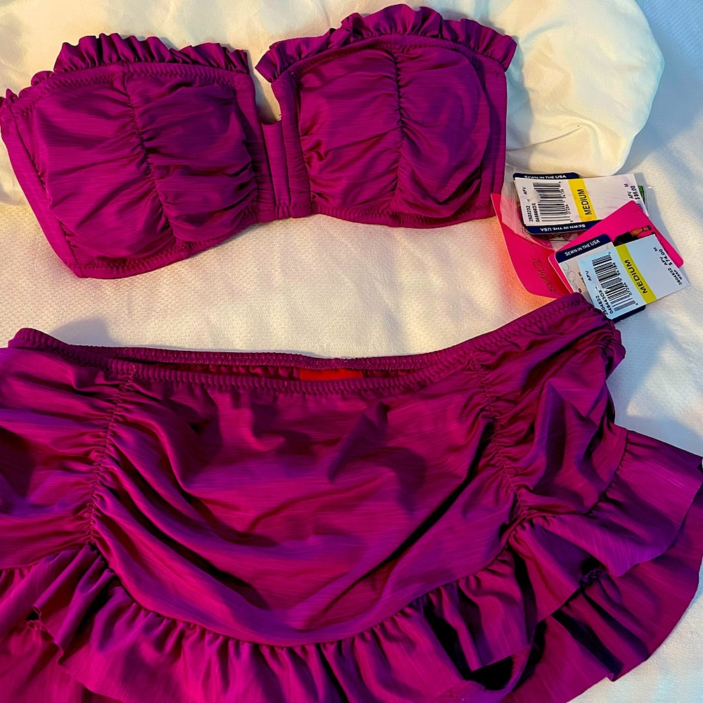 Betsey Johnson NWT 160$ M Your Butt Never Looked So Good Sexy Skirt Bottom.